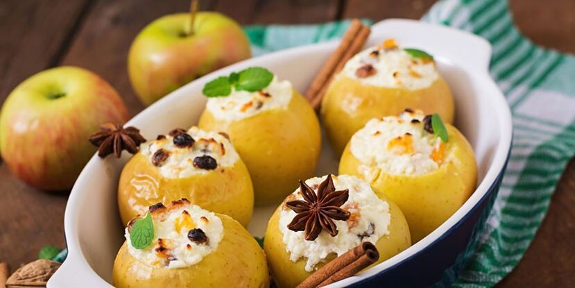 Idealny deser do diety hipoalergicznej - pieczone jabłka z twarogiem
